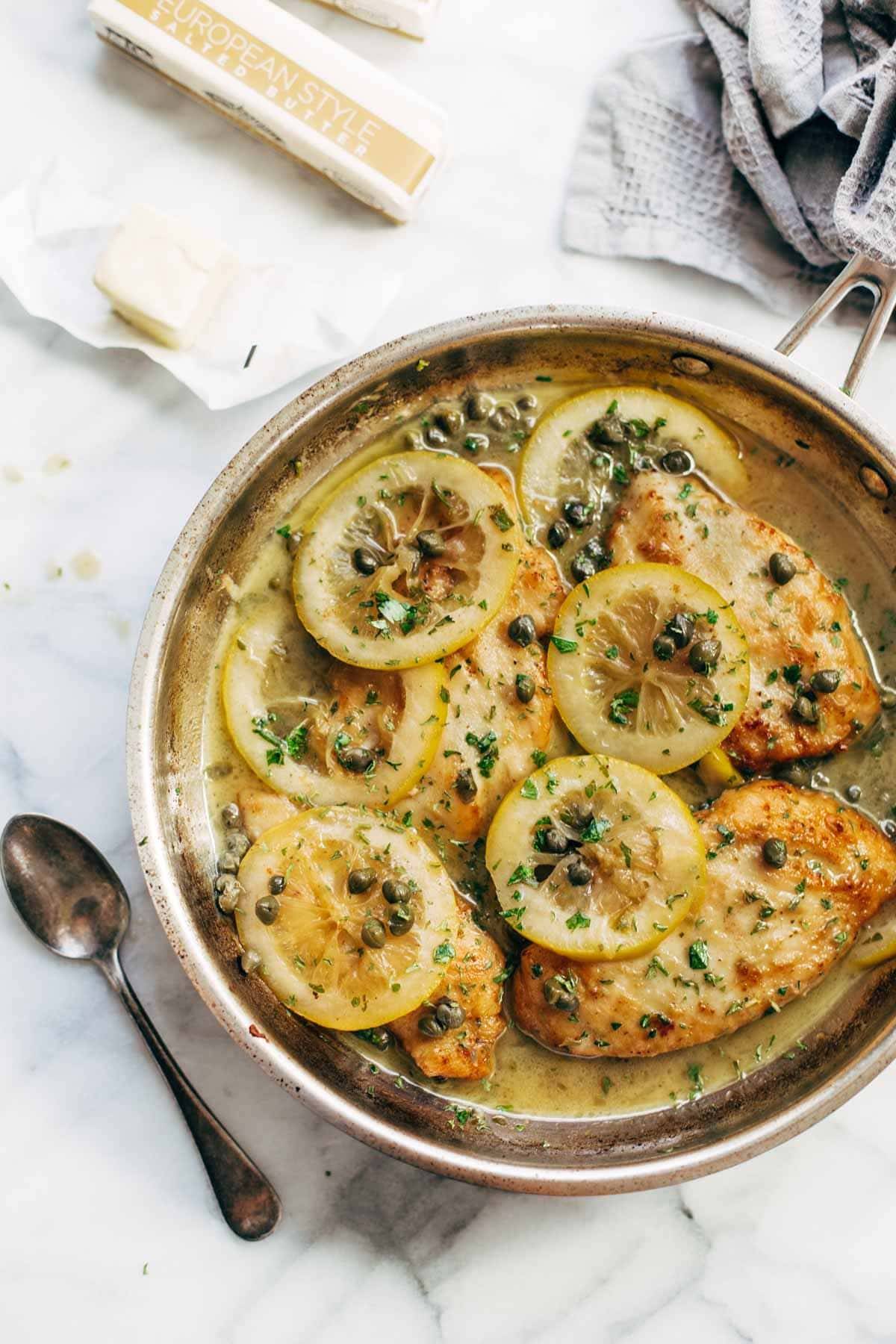 Chicken Piccata - you won't believe how easy this recipe is! Perfect with a green salad and grilled bread for soaking up all the extra sauce. | pinchofyum.com Chicken Piccata - you won't believe how easy this recipe is! Perfect with a green salad and grilled bread for soaking up all the extra sauce. | pinchofyum.com